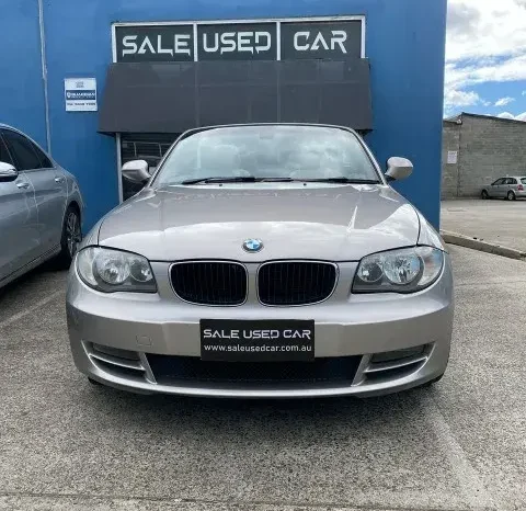 
								BMW 1 Series 120i Convertible 2011 full									