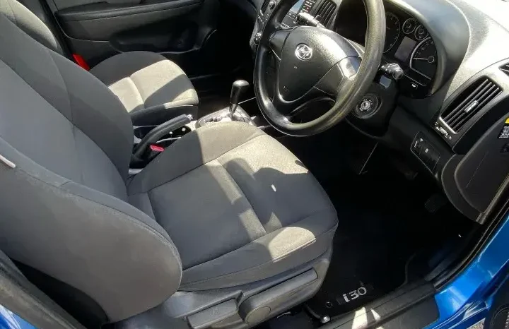
								HYUNDAI I30 2011 full									