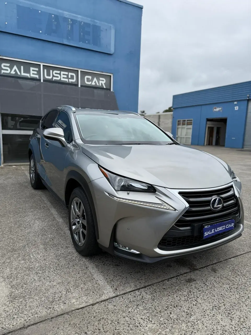 LEXUS NX300h LUXURY 2016