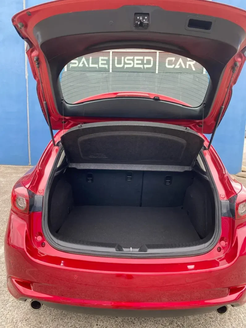 
								MAZDA 3 TOURING 2017 full									