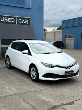 TOYOTA COROLLA 2018