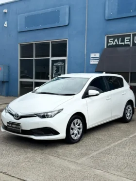 TOYOTA COROLLA 2018
