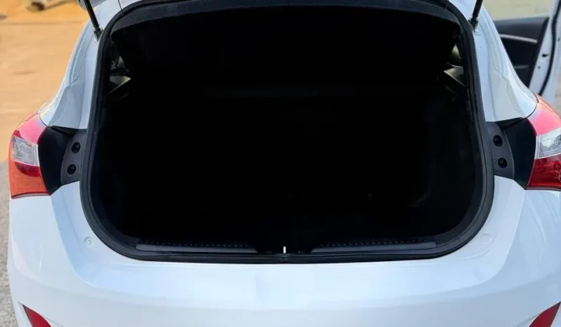 
								Hyundai i30 2016 full									