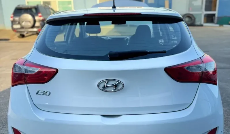 
								Hyundai i30 2016 full									