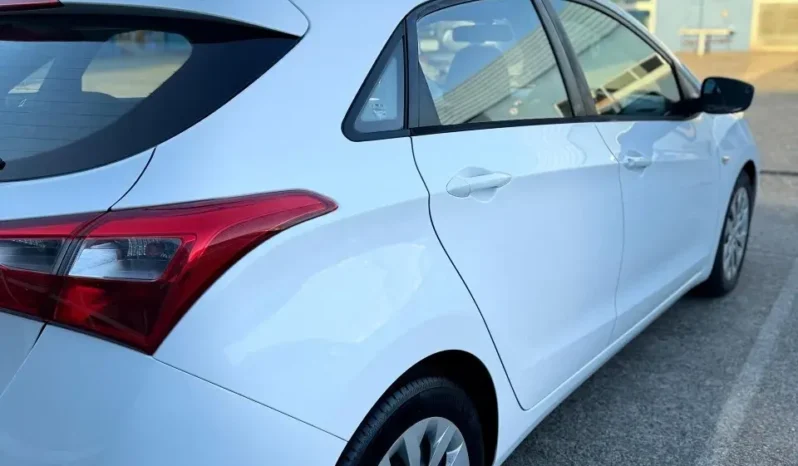 
								Hyundai i30 2016 full									