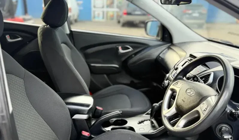 
								Hyundai ix35 2011 full									