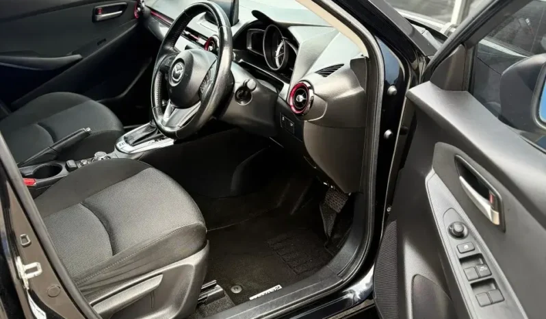 
								MAZDA 2 MAXX 2015 full									