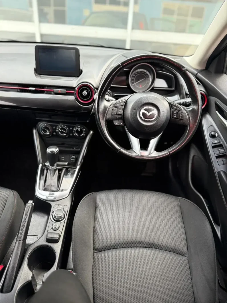
								MAZDA 2 MAXX 2015 full									
