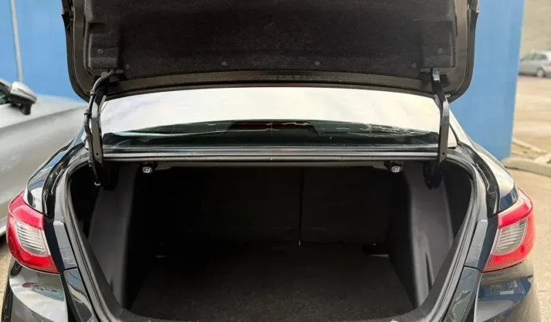 
								MAZDA 2 MAXX 2015 full									