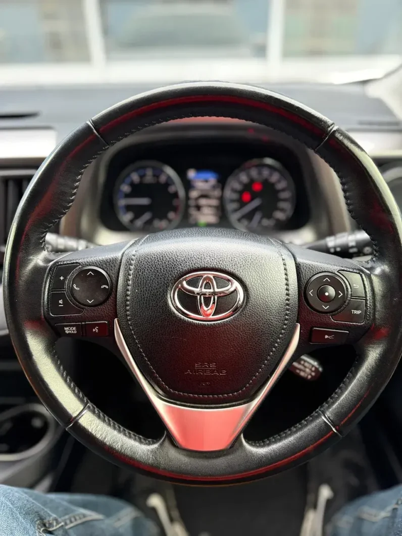 
								Toyota RAV4 GXL 2018 full									