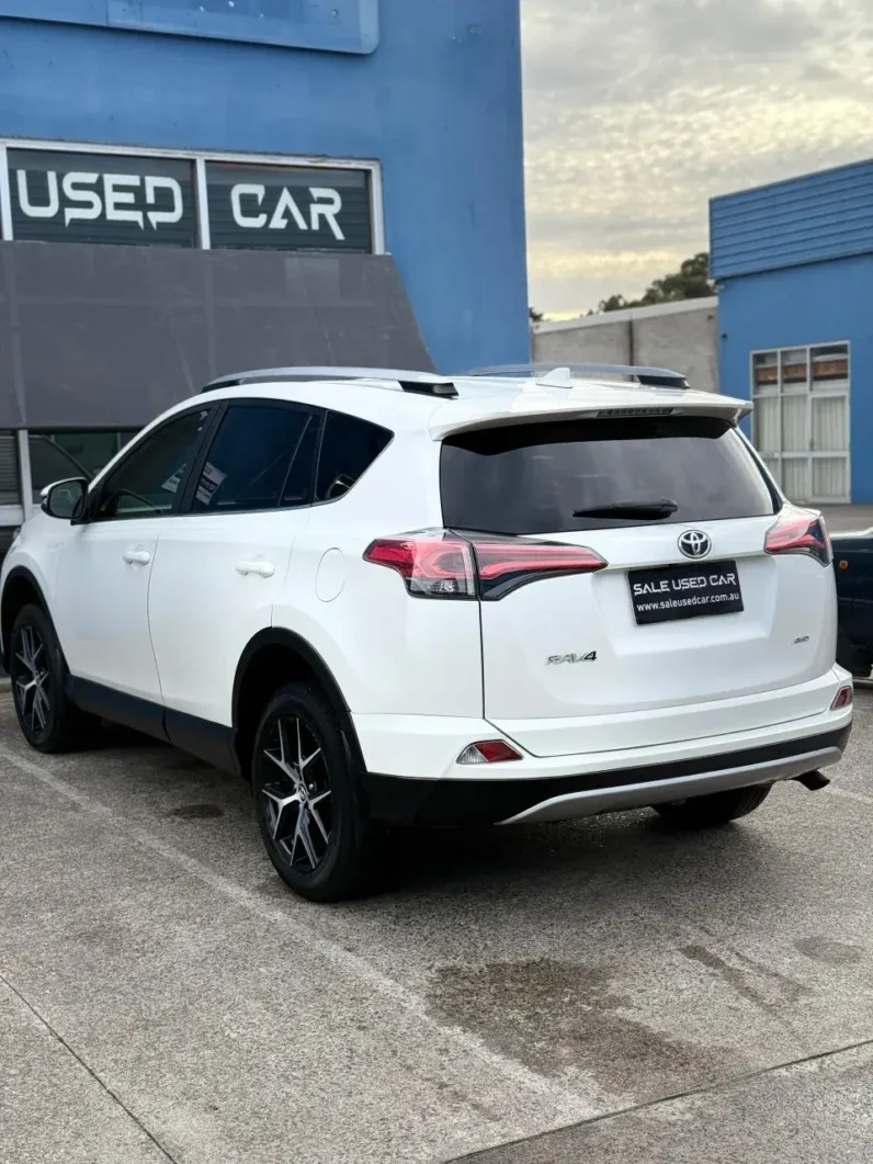 
								Toyota RAV4 GXL 2018 full									