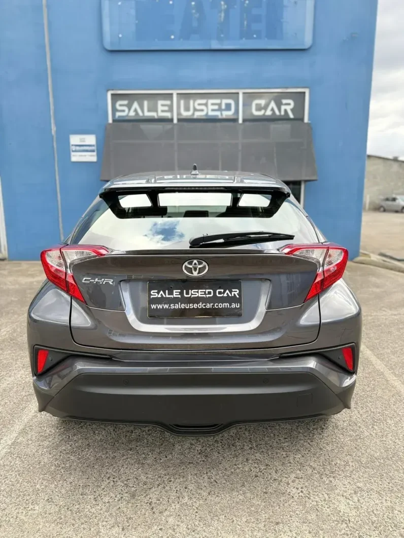 
								Toyota C-HR GXL Turbo 2021 full									