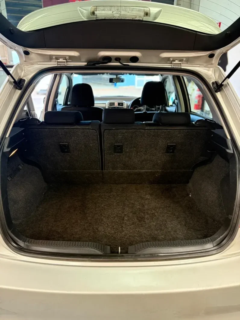 
								Toyota Corolla 2009 full									
