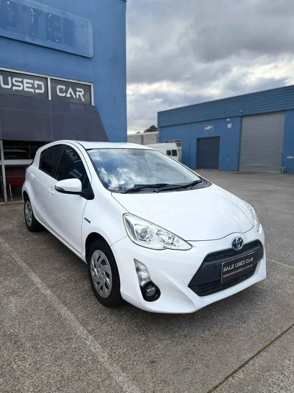 Toyota Prius C 2016
