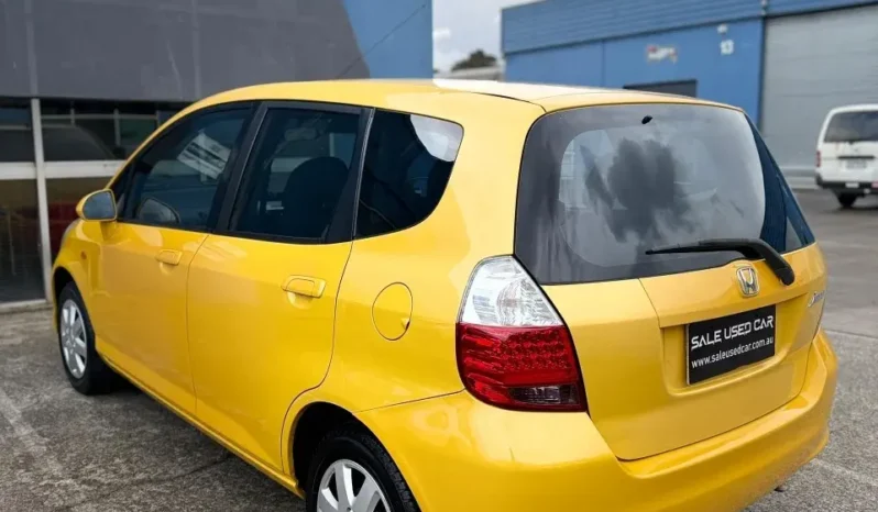 
								HONDA JAZZ GLI 2006 full									