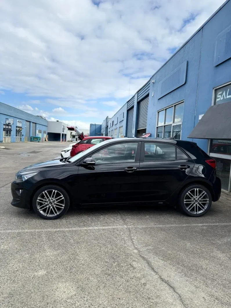 
								KIA RIO SPORT 2021 full									