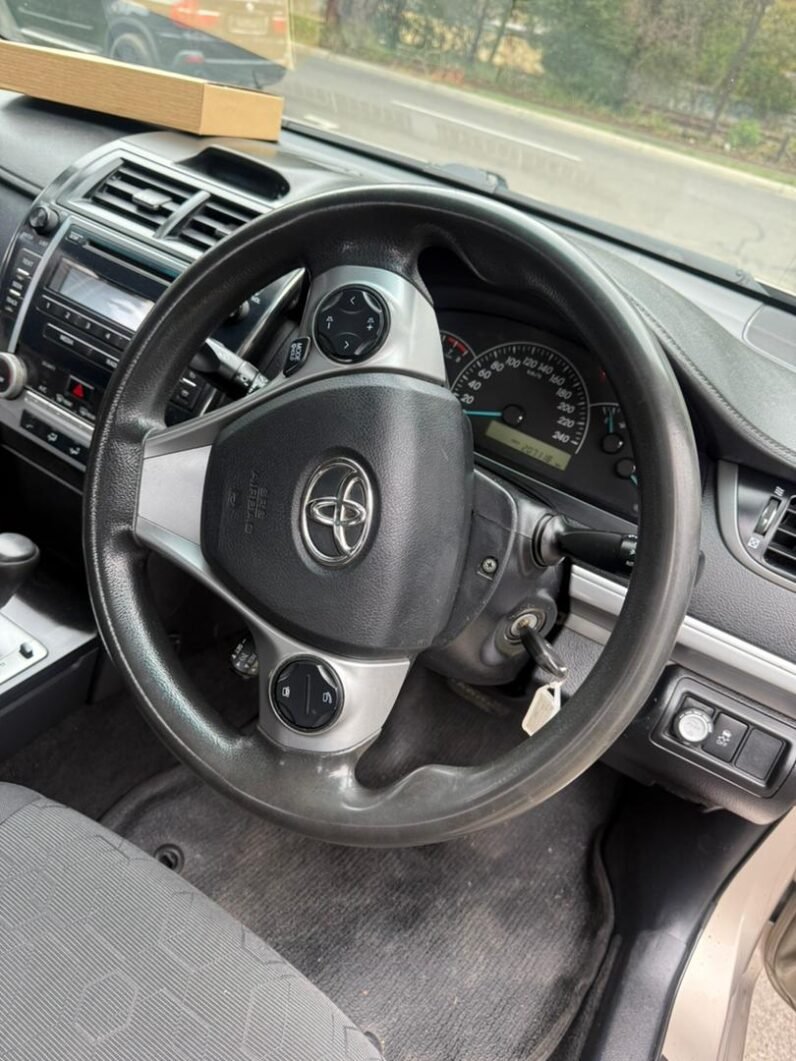 
								2020 Toyota RAV4 GXL HYBRID full									