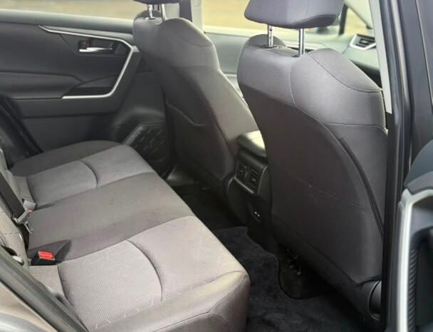 
								2019 TOYOTA RAV4 GXL full									