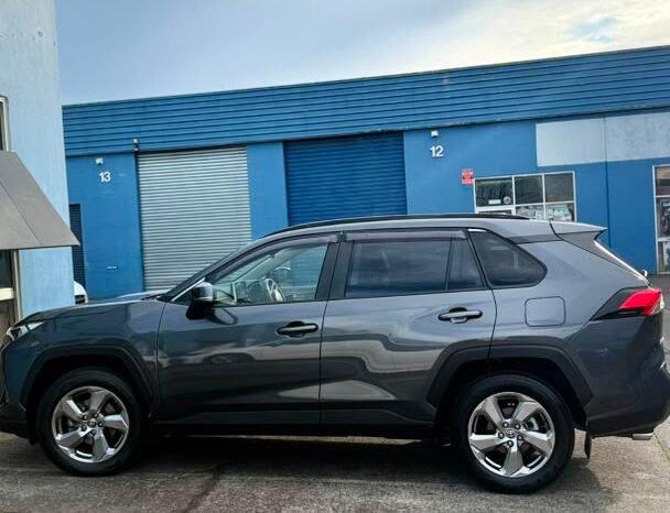 
								2021 TOYOTA RAV4 GXL full									