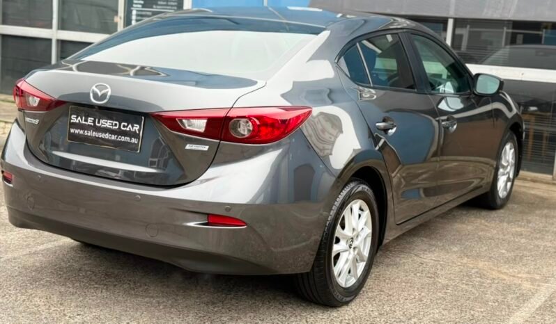 
								2018 MAZDA 3 full									