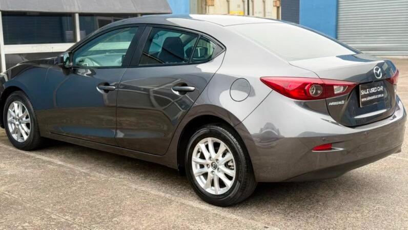 
								2018 MAZDA 3 full									