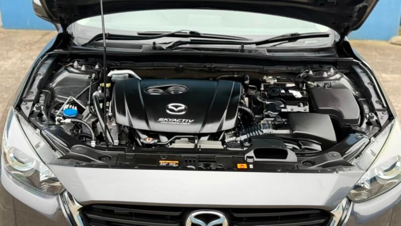 
								2018 MAZDA 3 full									