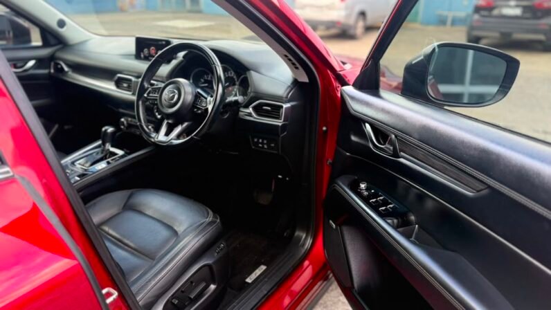 
								2018 MAZDA CX-5 AKERA full									
