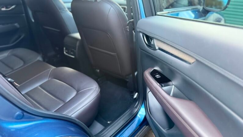 
								2021 MAZDA CX-5 AKERA full									