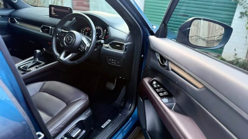 
								2021 MAZDA CX-5 AKERA full									