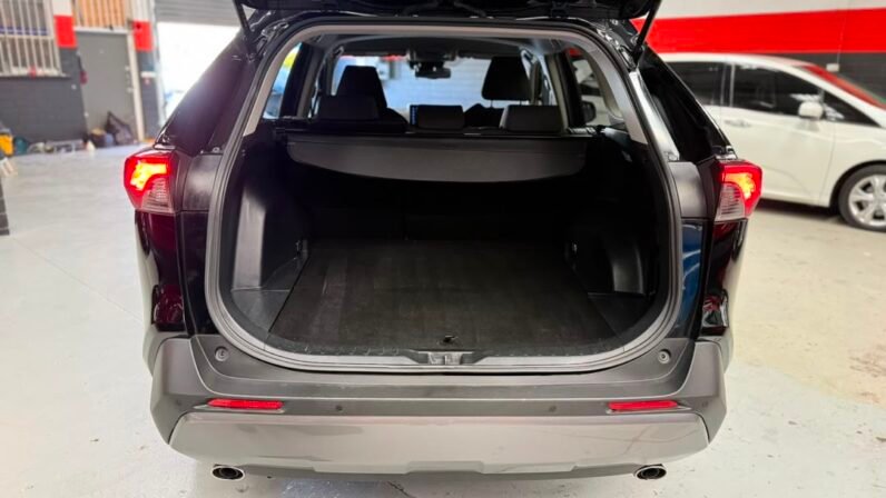 
								2019 TOYOTA RAV4 GXL HYBRID full									